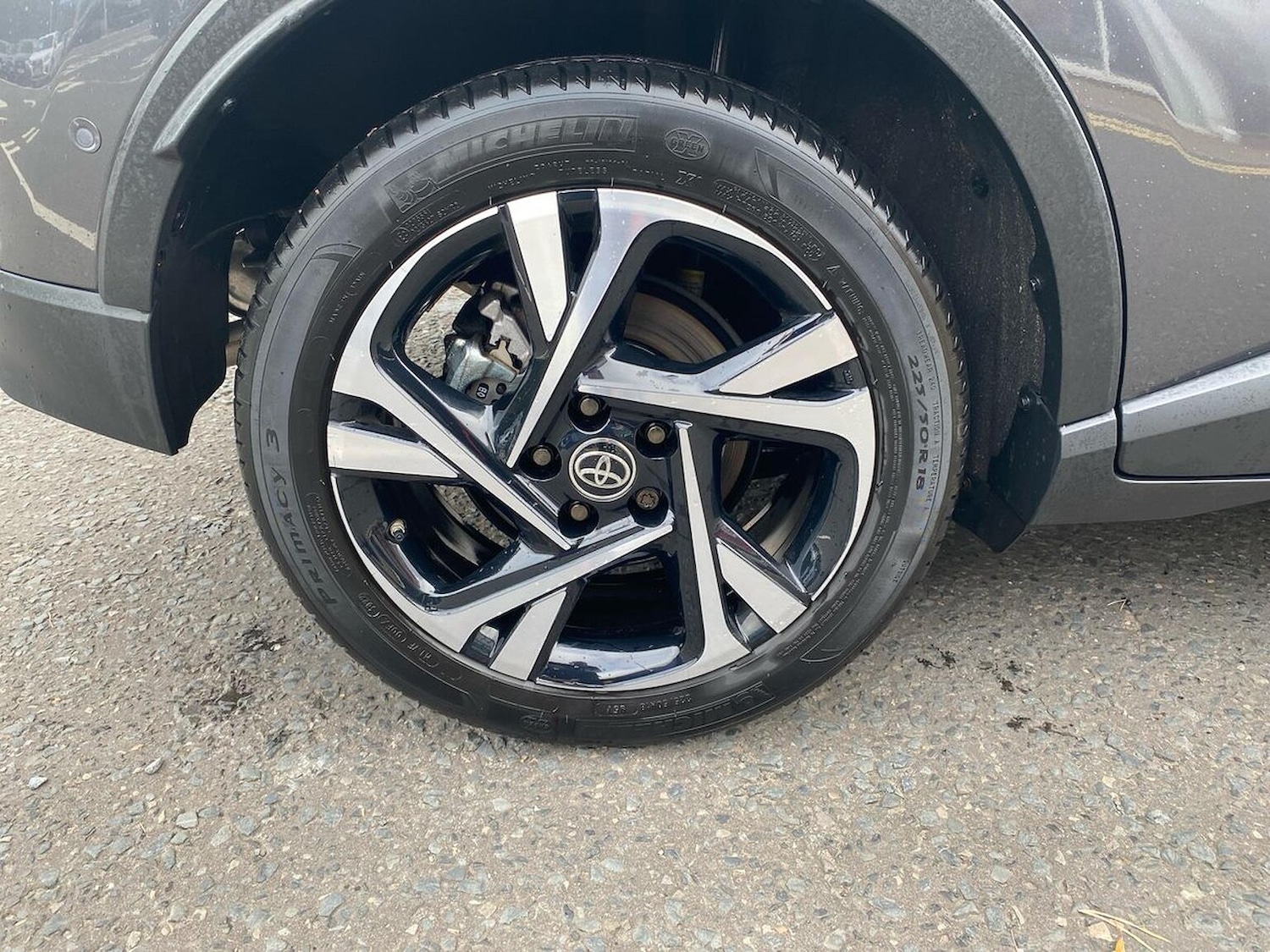 Used Toyota C-HR 2023 for sale - 76324533: Photo 6