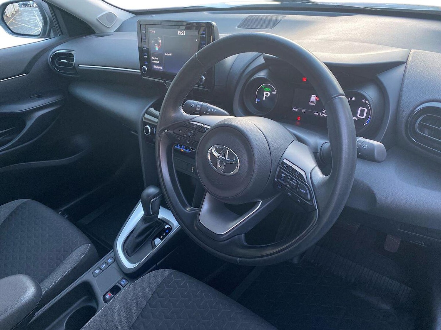 Used Toyota Yaris Cross 2024 for sale - 76751930: Photo 15