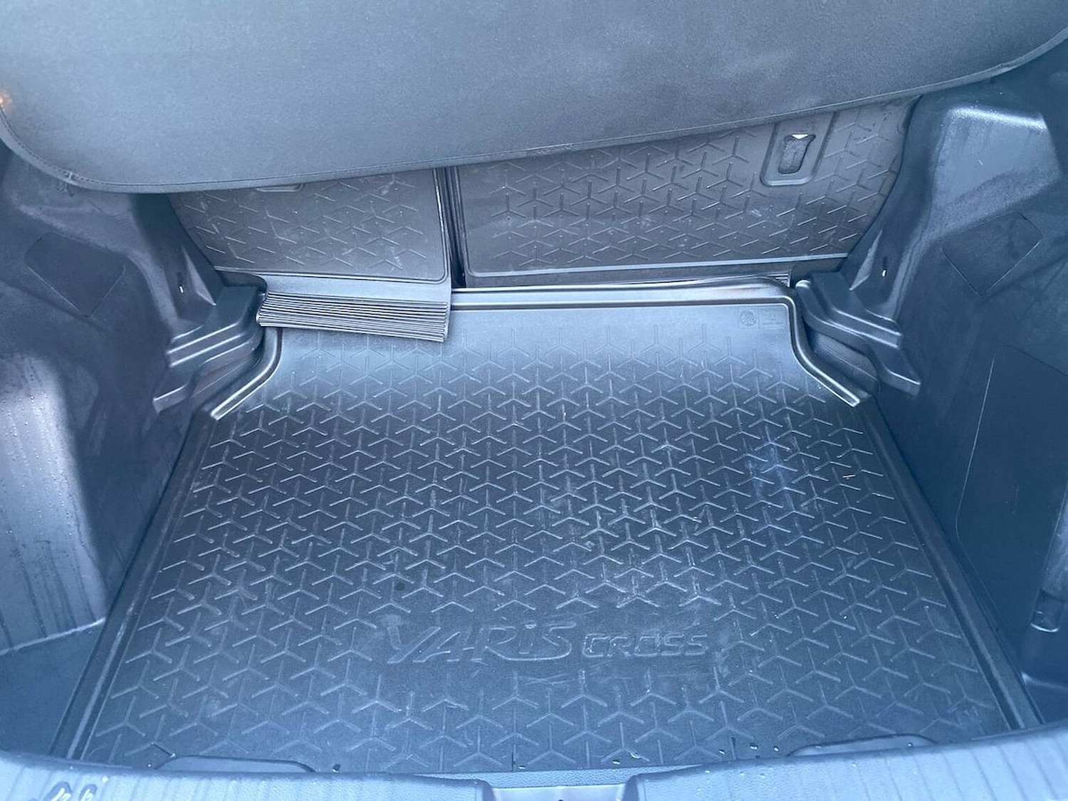 Used Toyota Yaris Cross 2024 for sale - 76751930: Photo 17