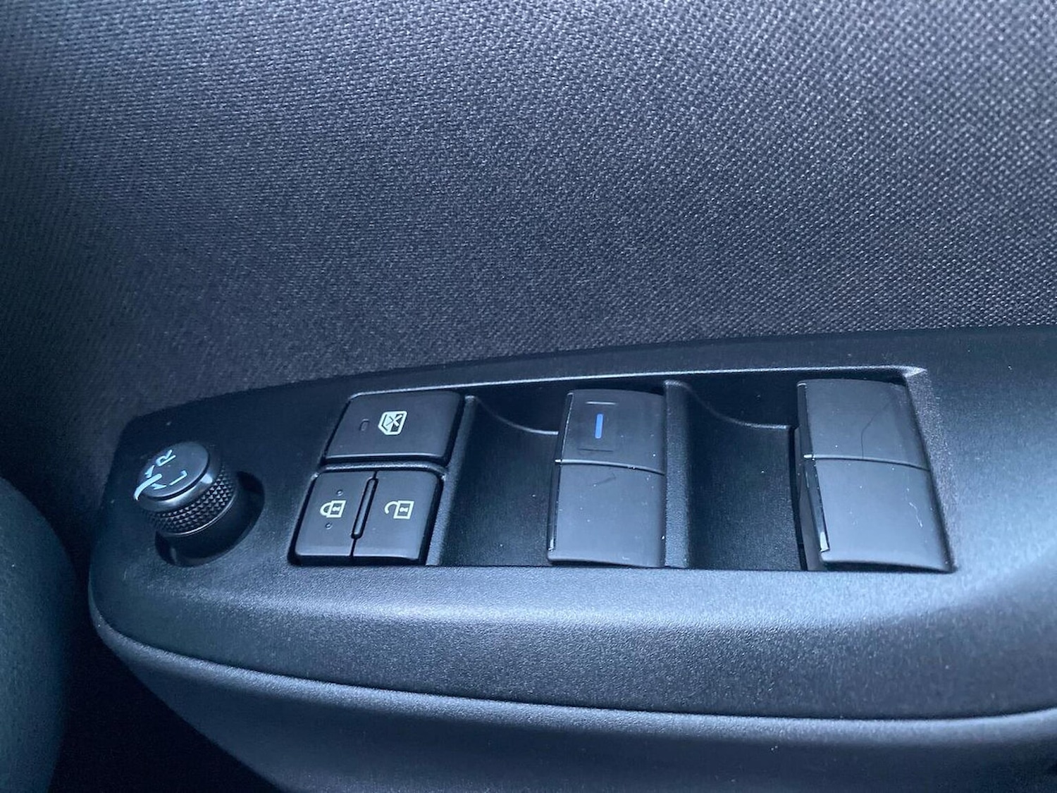 Used Toyota Yaris Cross 2024 for sale - 76751930: Photo 21