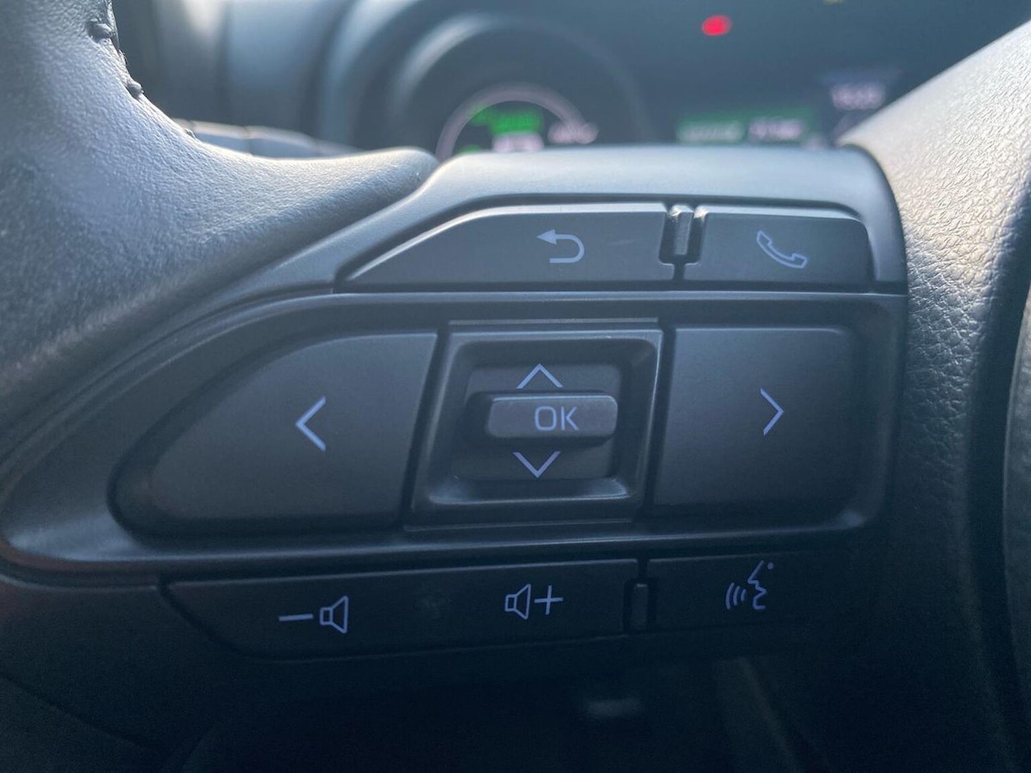 Used Toyota Yaris Cross 2024 for sale - 76751930: Photo 26