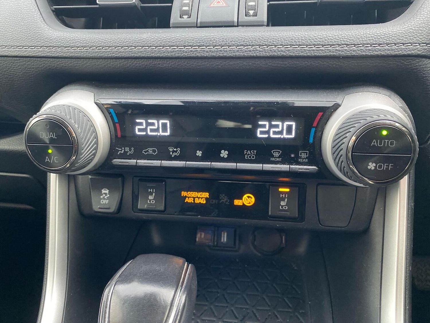 Used Toyota RAV4 2020 for sale - 76464715: Photo 12