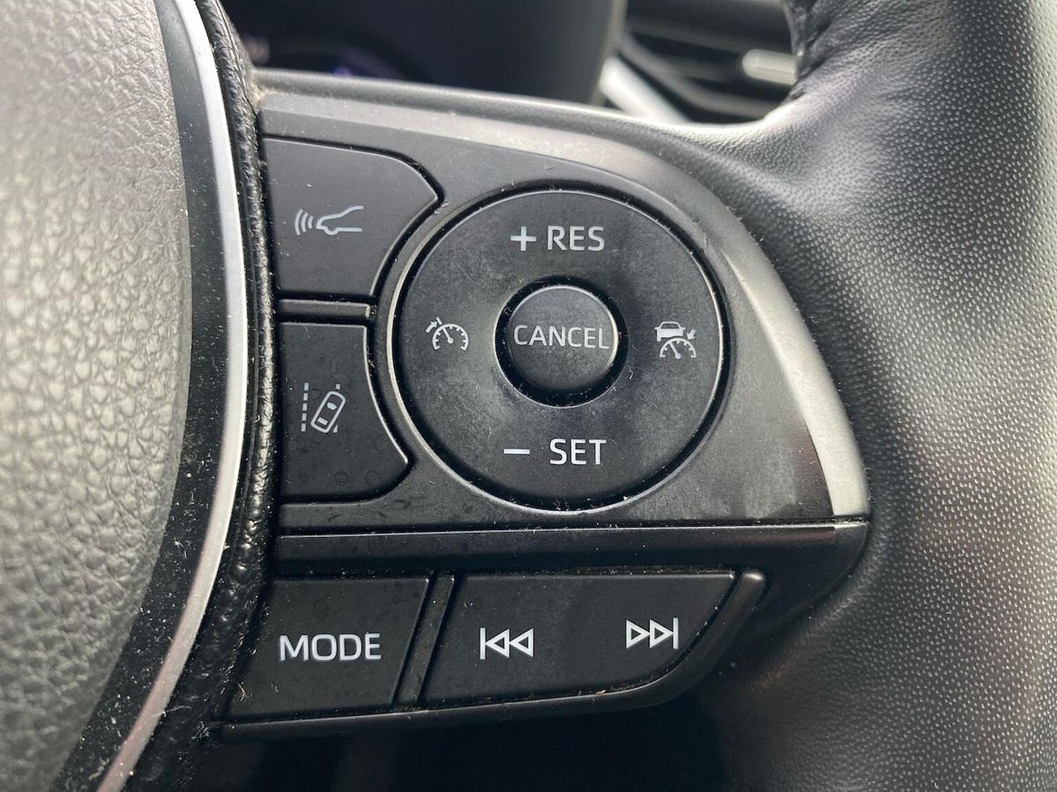 Used Toyota RAV4 2020 for sale - 76464715: Photo 26