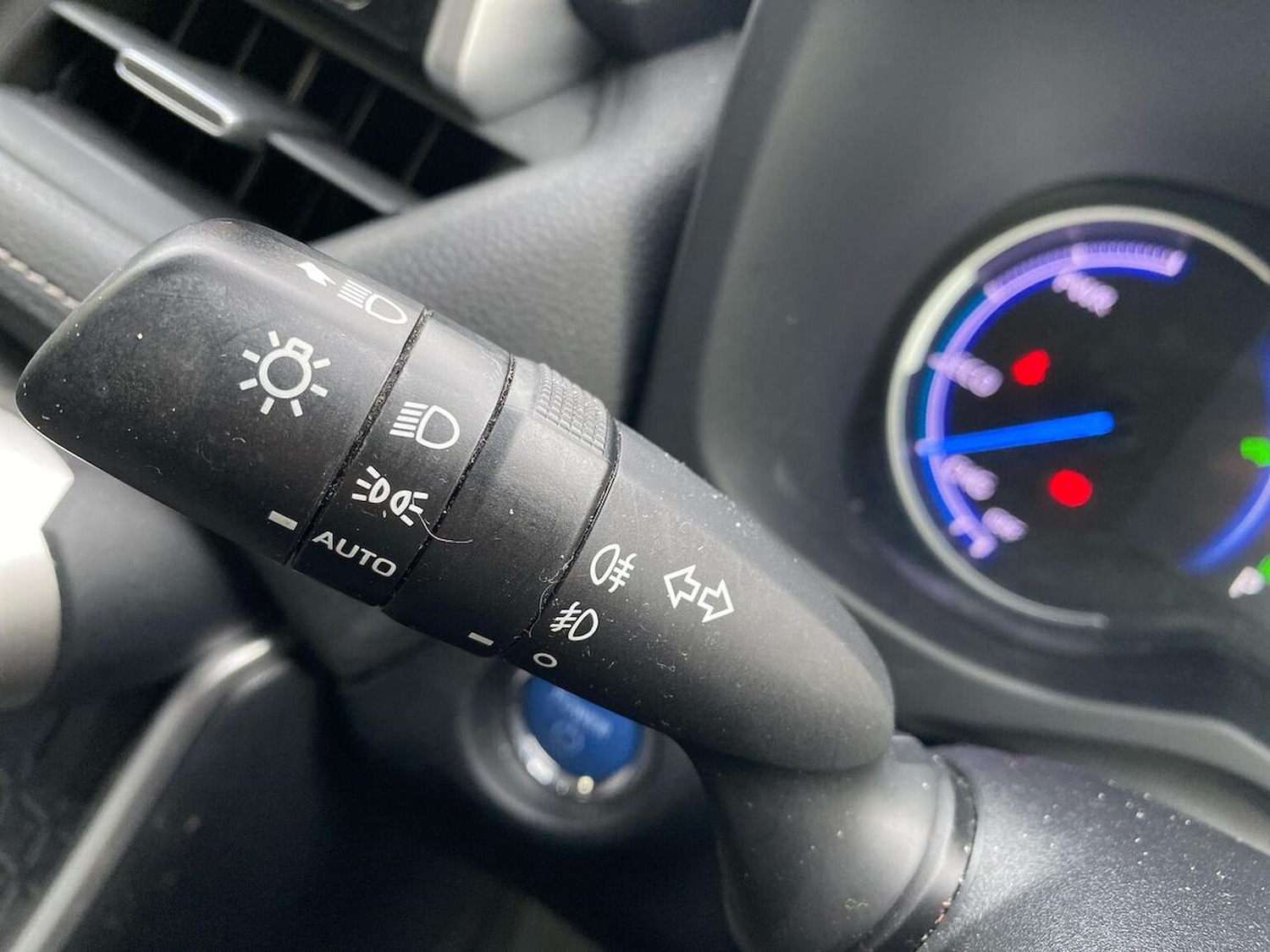 Used Toyota RAV4 2020 for sale - 76464715: Photo 29