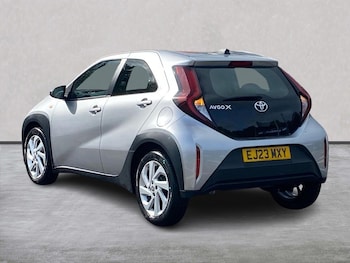 Used Toyota Aygo X 2023 for sale - 75987696: Photo 2