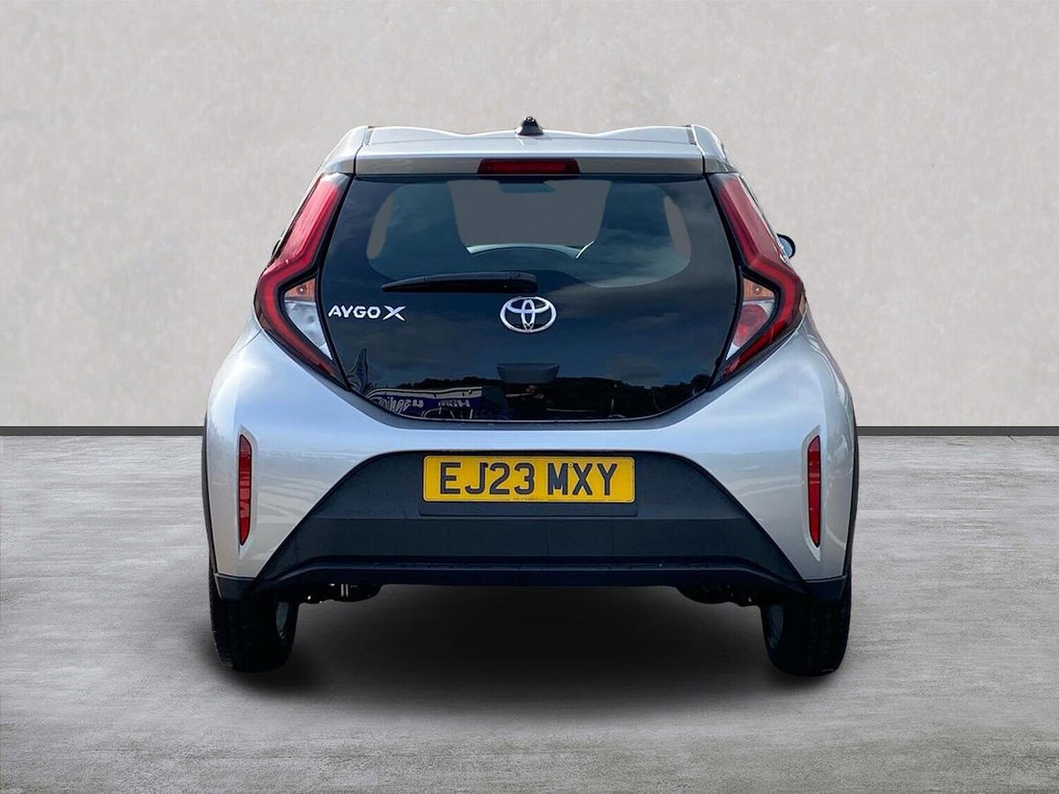 Used Toyota Aygo X 2023 for sale - 75987696: Photo 4