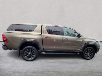 Used Toyota Hilux 2023 for sale - 78956859: Photo