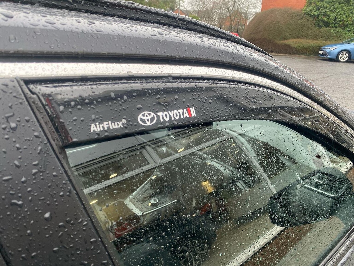 Used Toyota RAV4 2025 for sale - 77984033: Photo 2