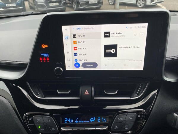 Used Toyota C-HR 2022 for sale - 76292995: Photo 11