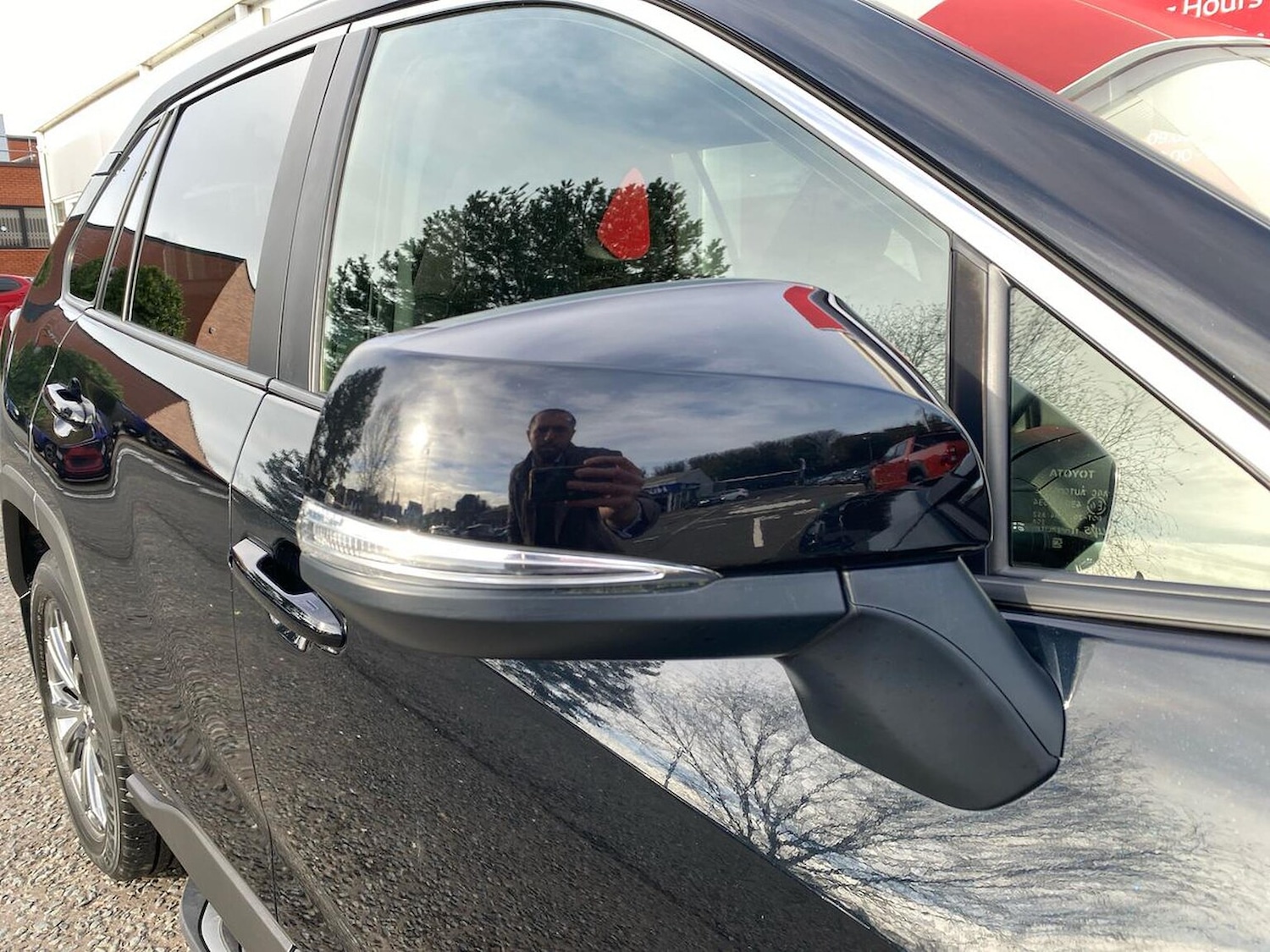 Used Toyota RAV4 2022 for sale - 77916129: Photo 31