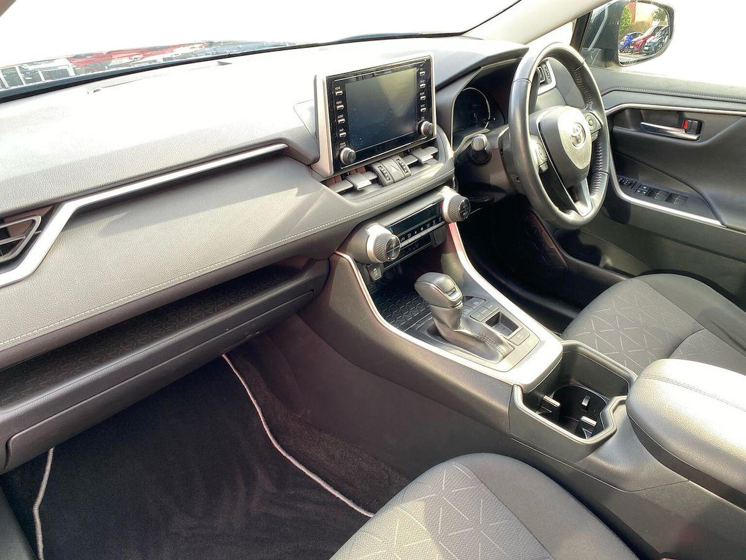 Used Toyota RAV4 2022 for sale - 77916129: Photo 8