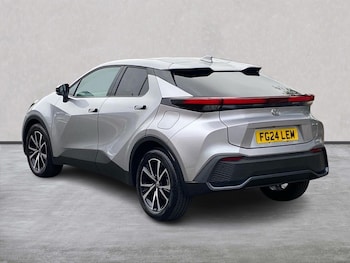 Used Toyota C-HR 2024 for sale - 75661915: Photo