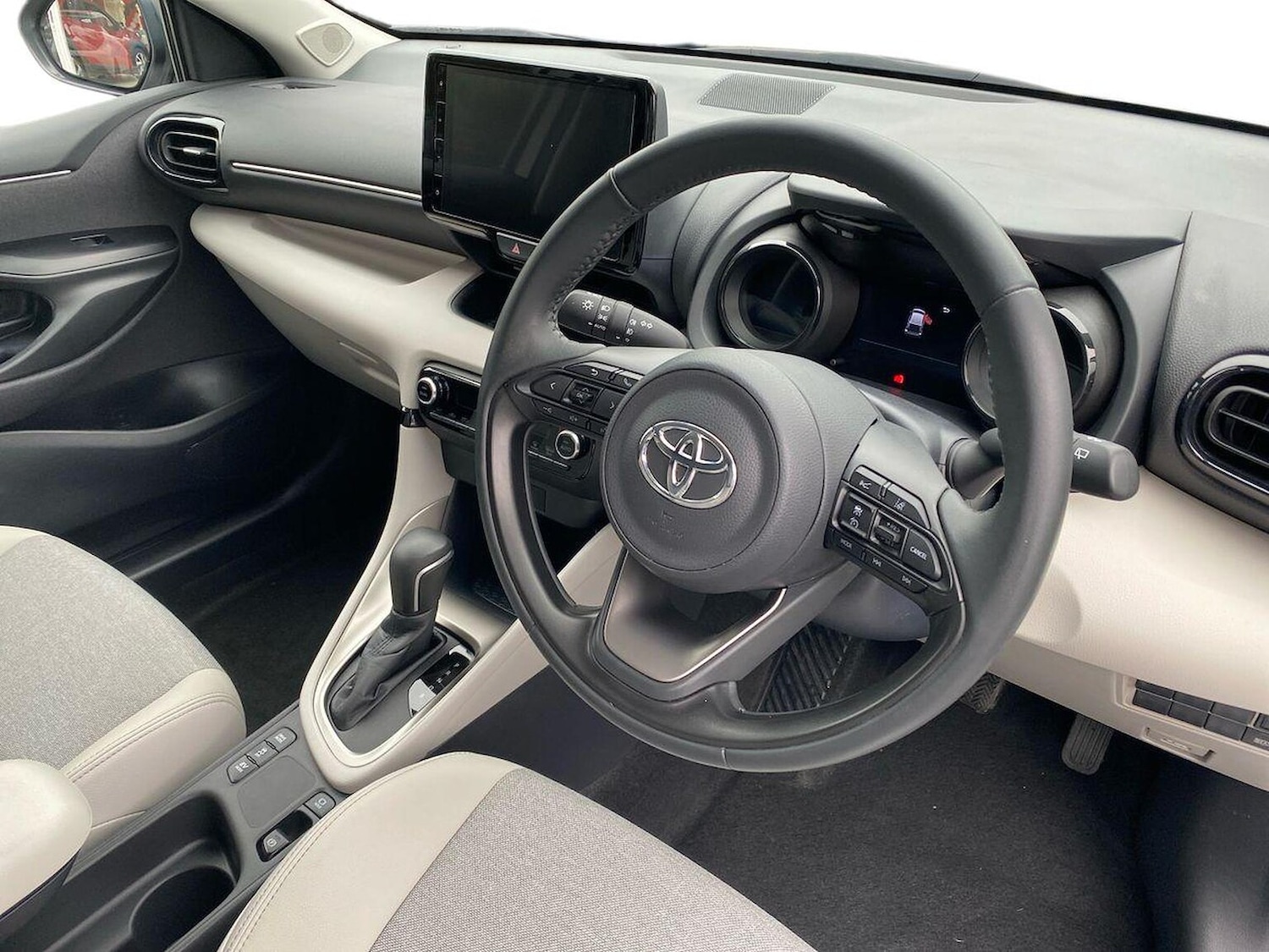 Used Toyota Yaris 2022 for sale - 76471064: Photo 15