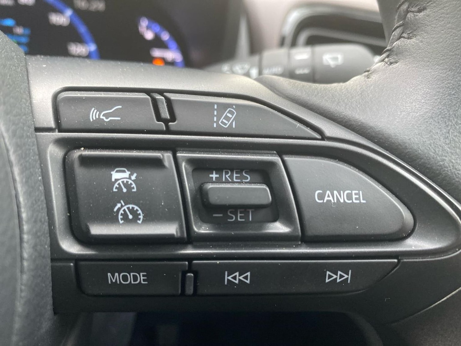 Used Toyota Yaris Cross 2023 for sale - 76231731: Photo 24