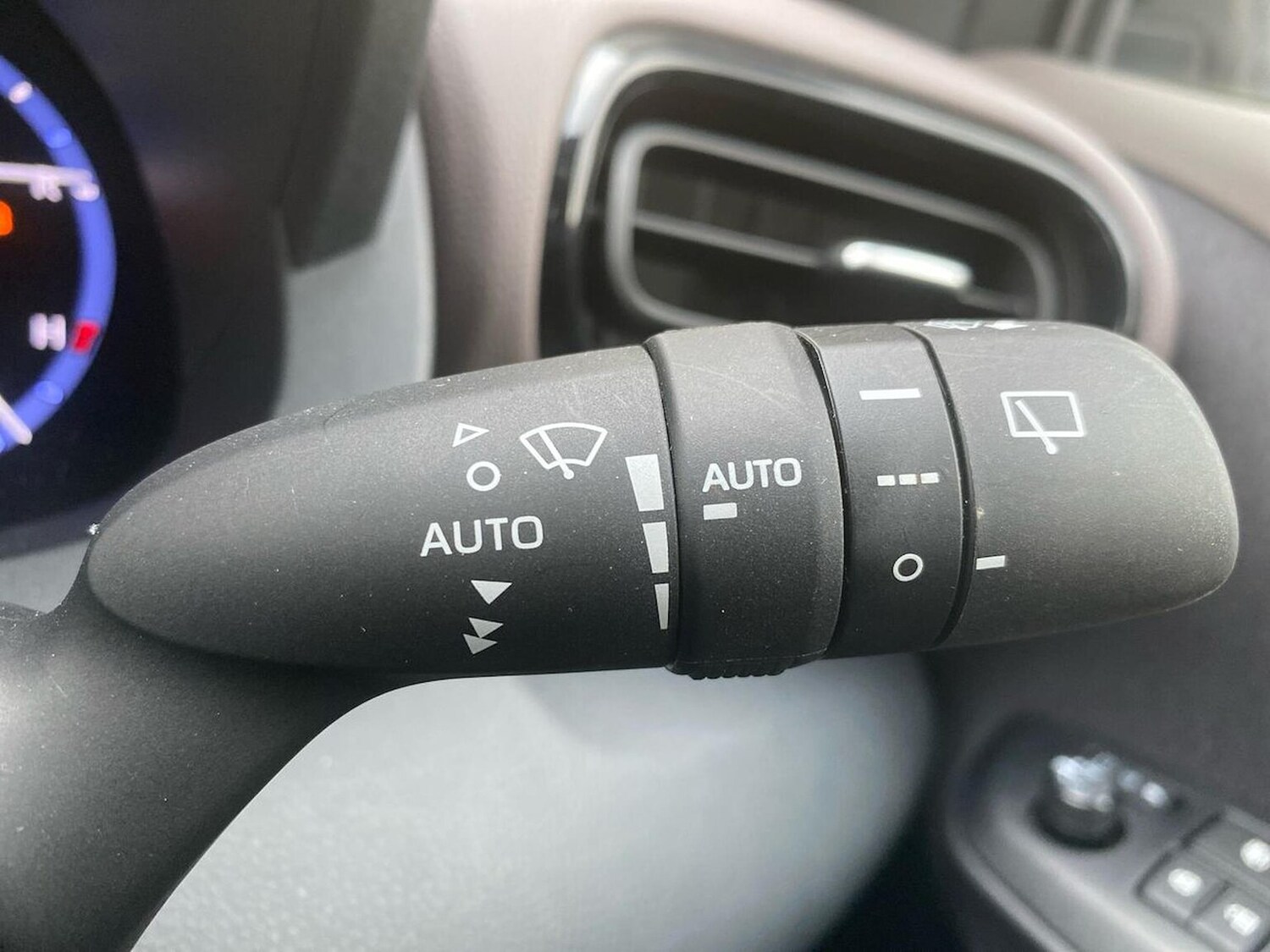 Used Toyota Yaris Cross 2023 for sale - 76231731: Photo 26