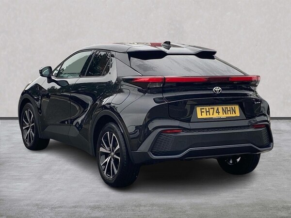 Used Toyota C-HR 2025 for sale - 76292999: Photo 2