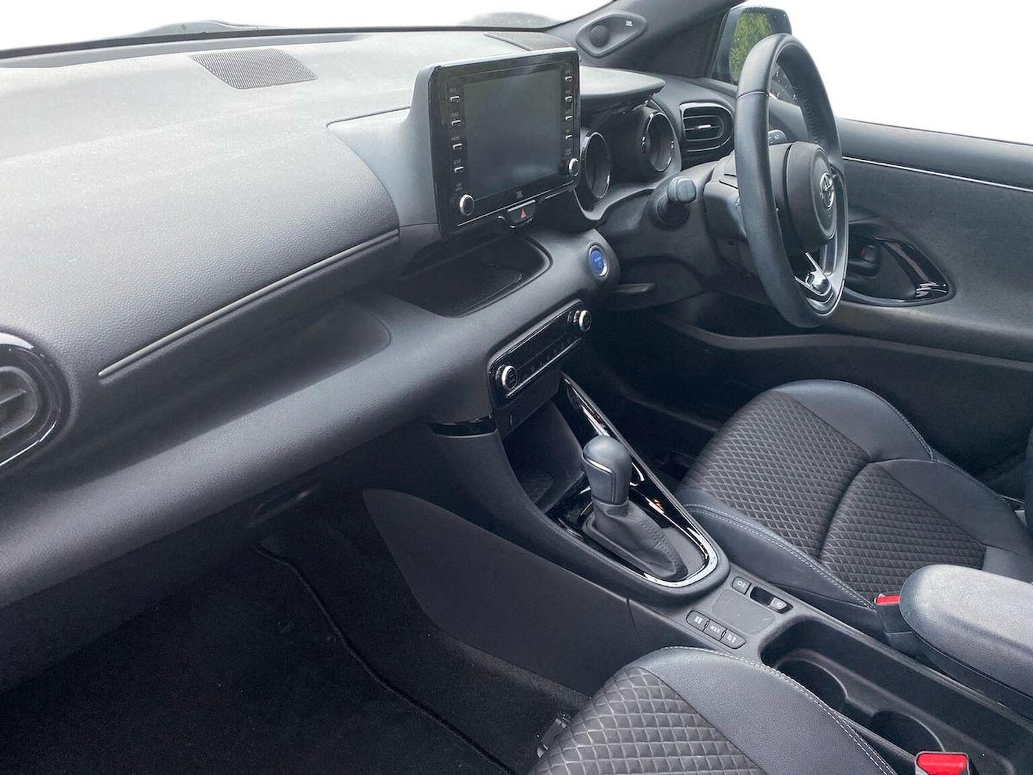 Used Toyota Yaris 2022 for sale - 76751929: Photo 7