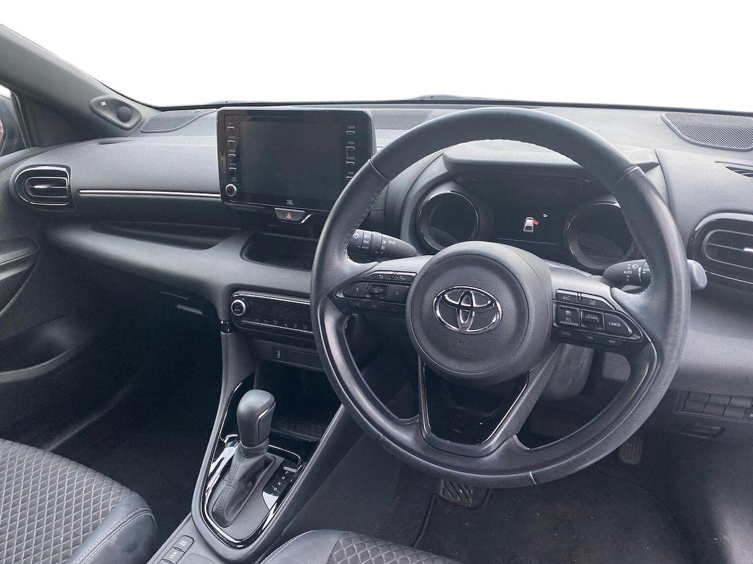 Used Toyota Yaris 2022 for sale - 76751929: Photo 9