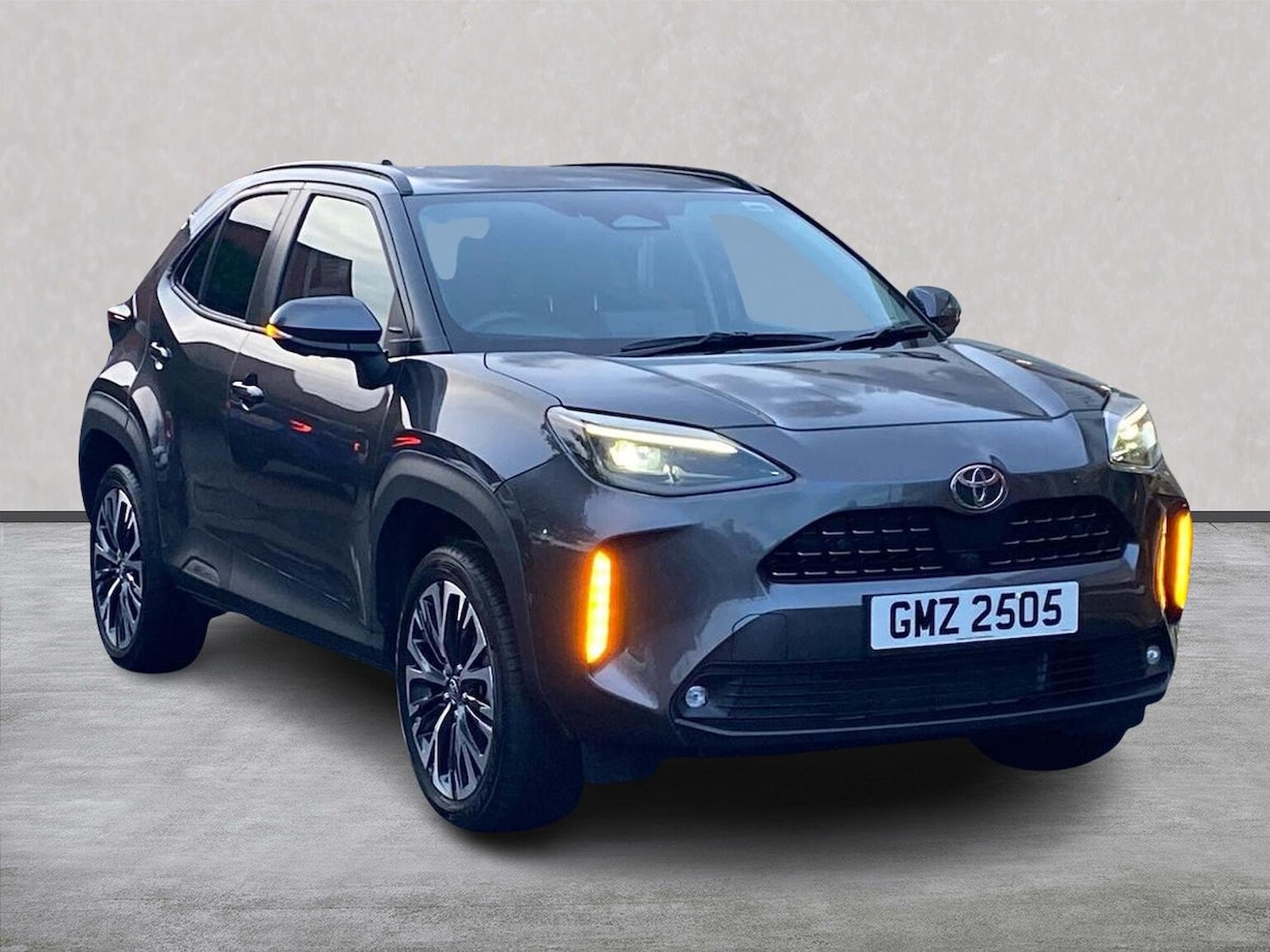 Used Toyota Yaris Cross 2024 for sale - 76830743: Photo 1