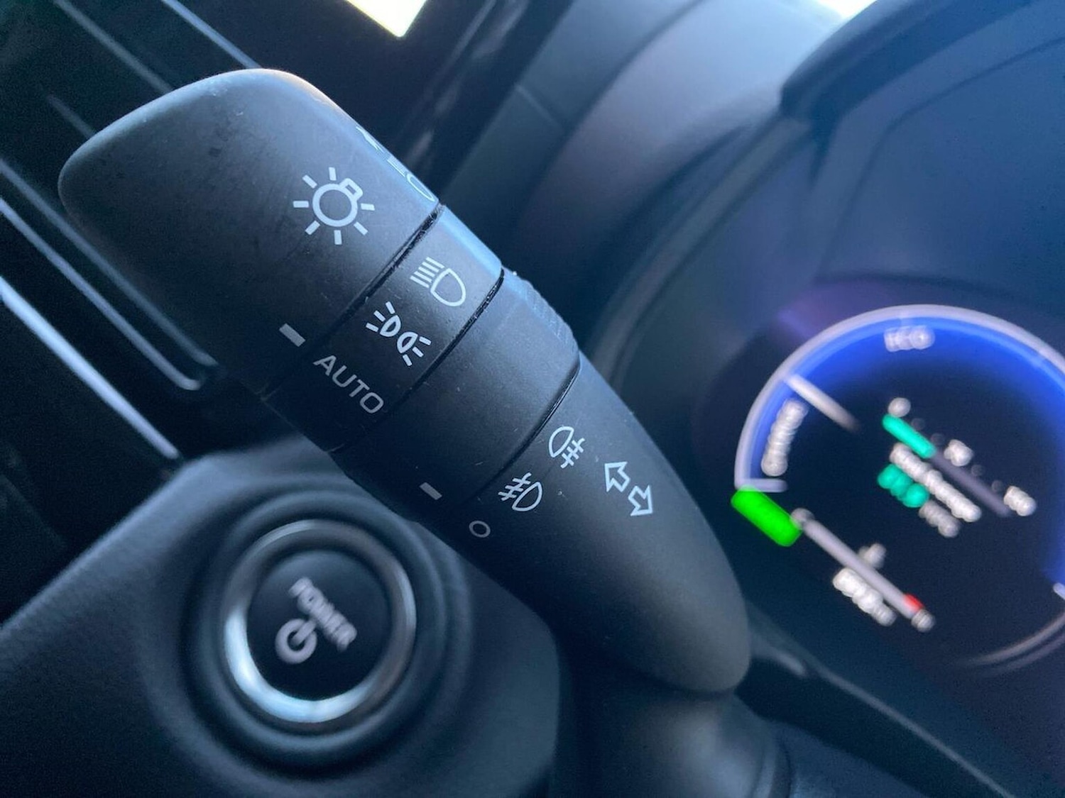 Used Toyota Yaris Cross 2024 for sale - 76830743: Photo 28