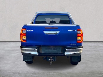 Used Toyota Hilux 2023 for sale - 77487650: Photo