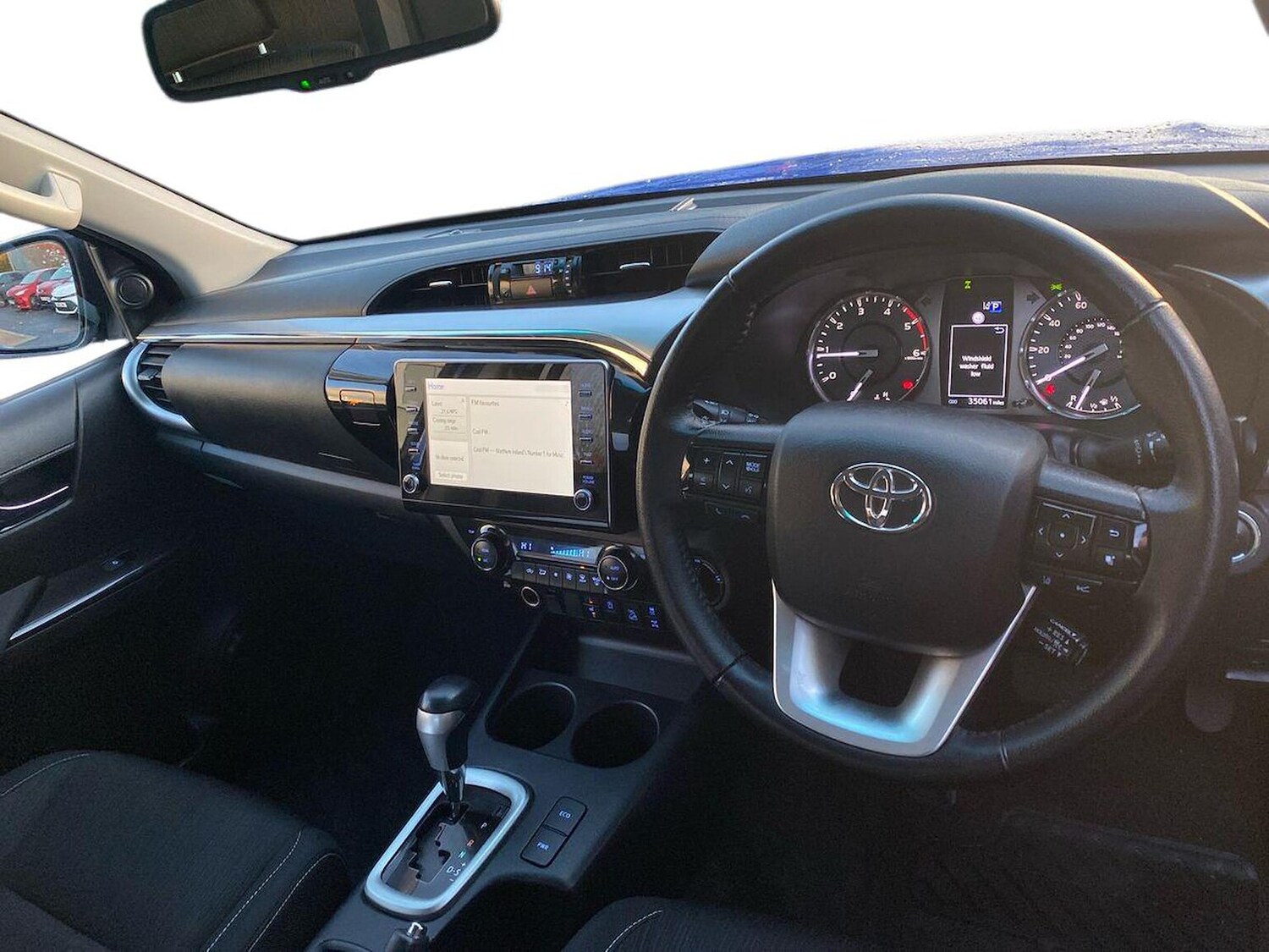 Used Toyota Hilux 2023 for sale - 77487650: Photo 8