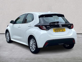 Used Toyota Yaris 2022 for sale - 75556271: Photo