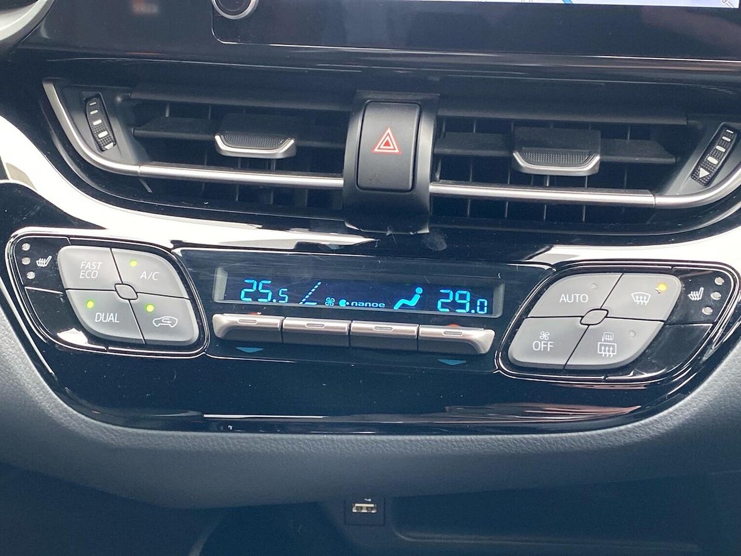 Used Toyota C-HR 2023 for sale - 78192883: Photo 14