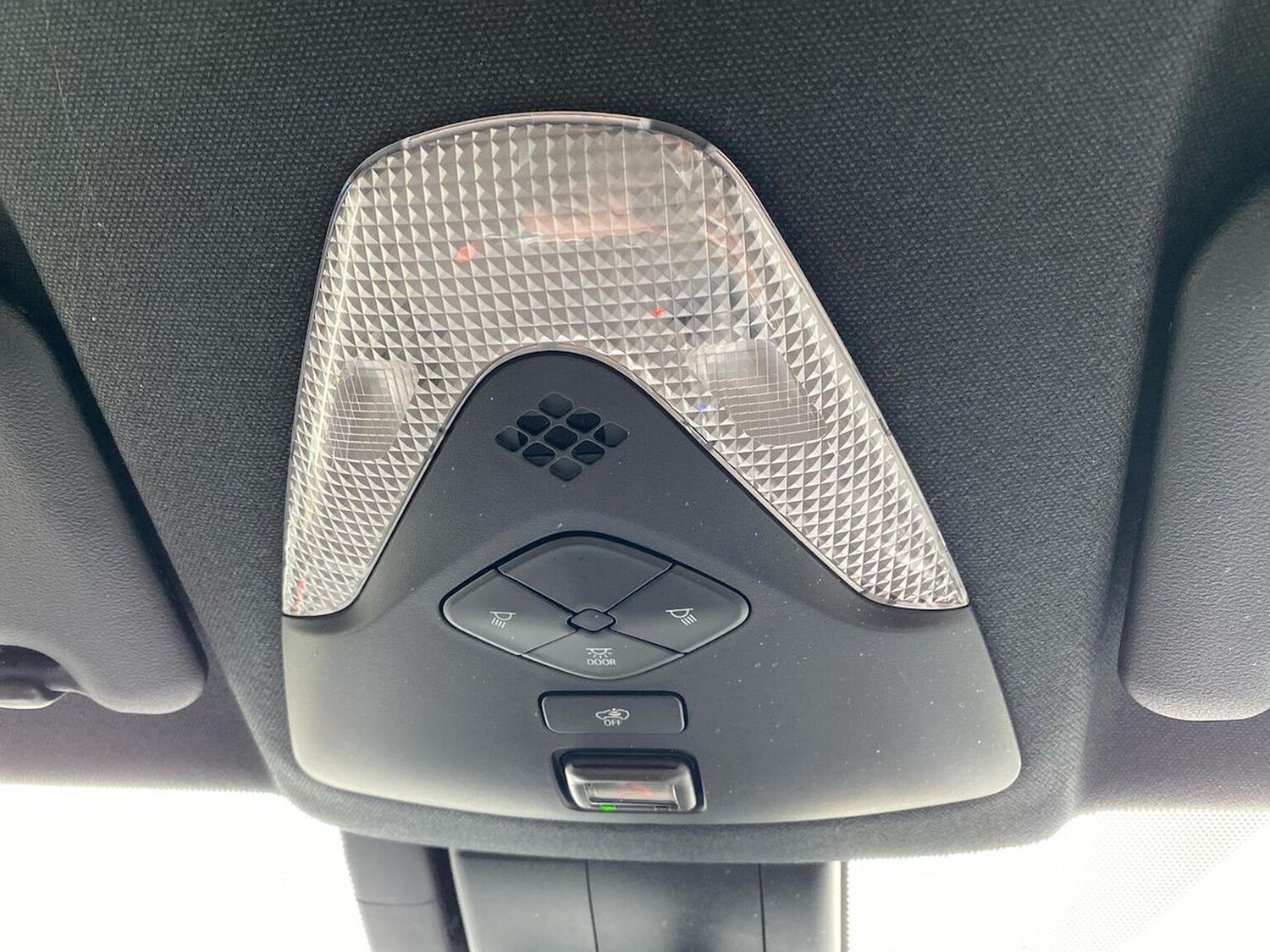 Used Toyota C-HR 2023 for sale - 78192883: Photo 16