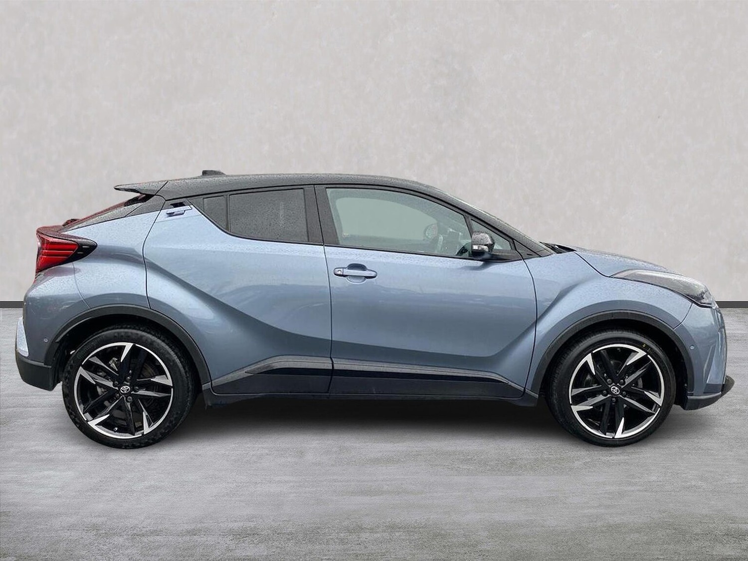 Used Toyota C-HR 2023 for sale - 78192883: Photo 5