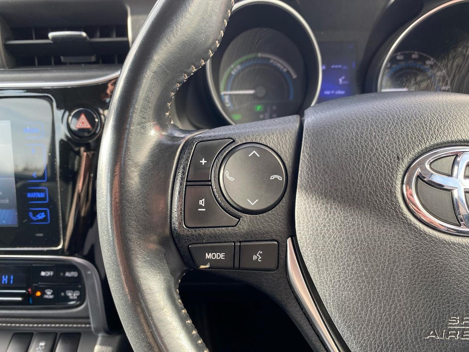 Used Toyota Auris 2018 for sale - 77845343: Photo 25