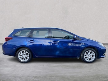 Used Toyota Auris 2018 for sale - 77845343: Photo