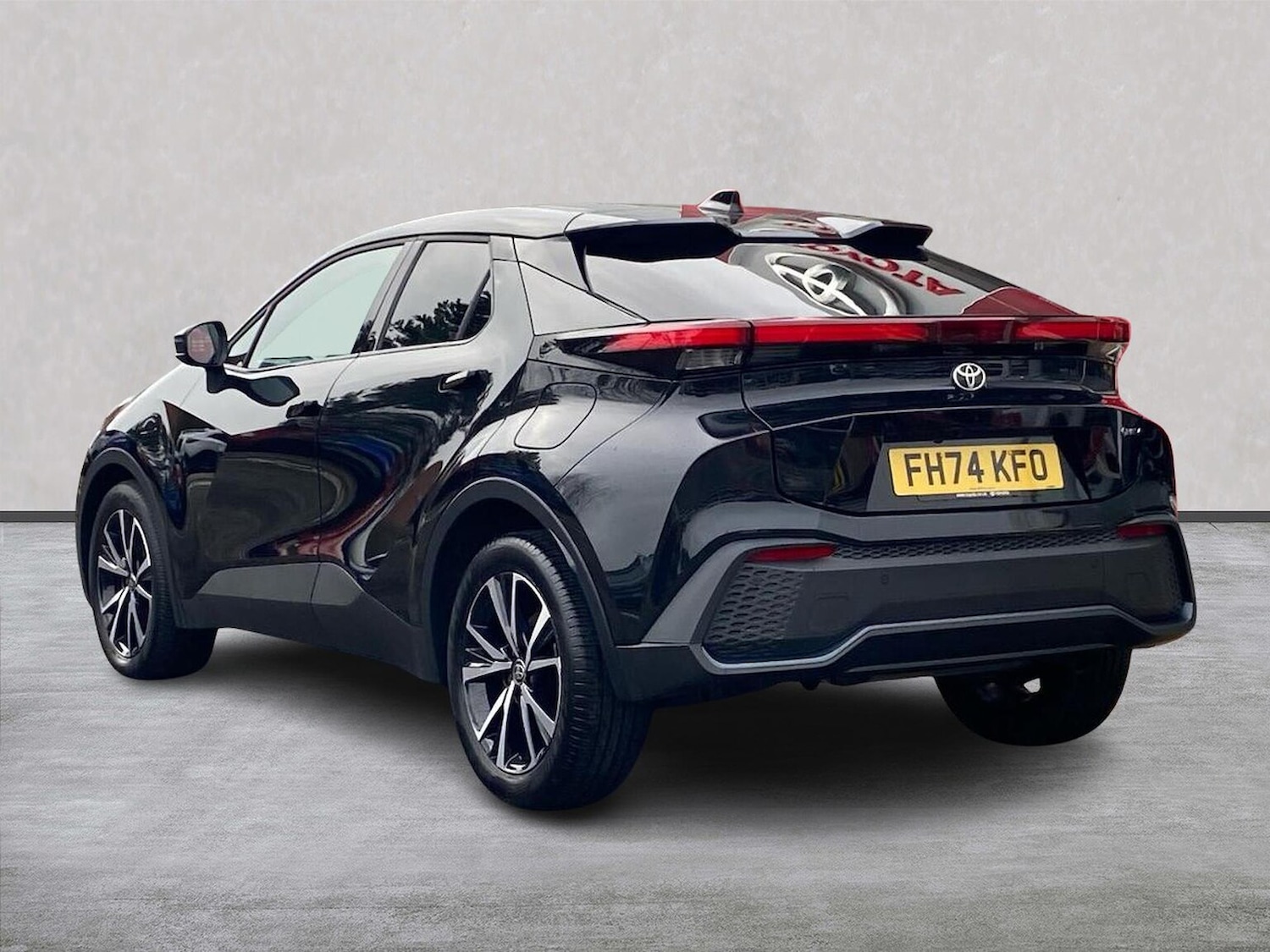 Used Toyota C-HR 2025 for sale - 77980068: Photo 2