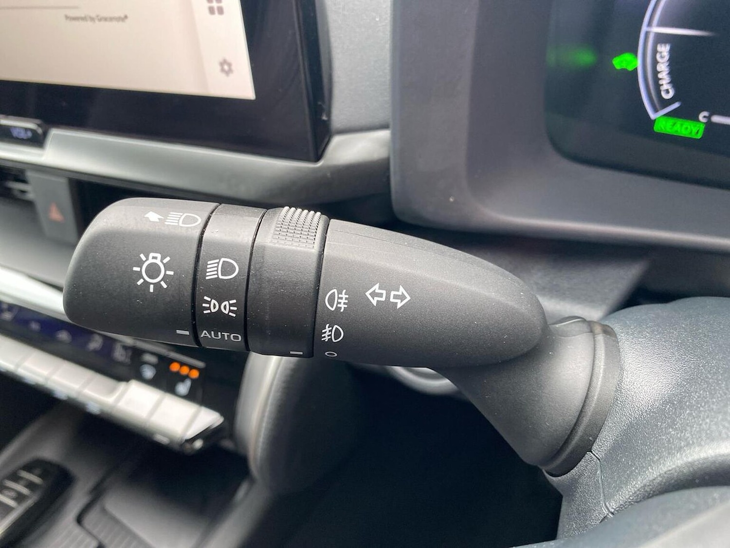 Used Toyota C-HR 2025 for sale - 77980068: Photo 27