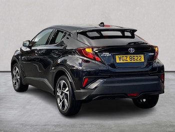 Used Toyota C-HR 2022 for sale - 76392444: Photo