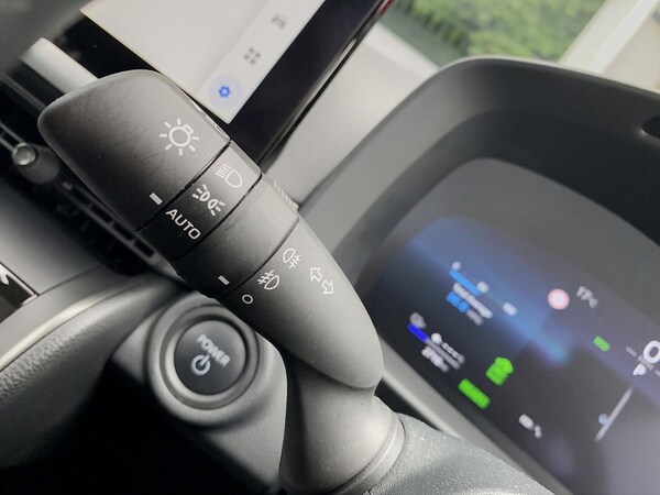 Used Toyota C-HR 2024 for sale - 76313859: Photo 27