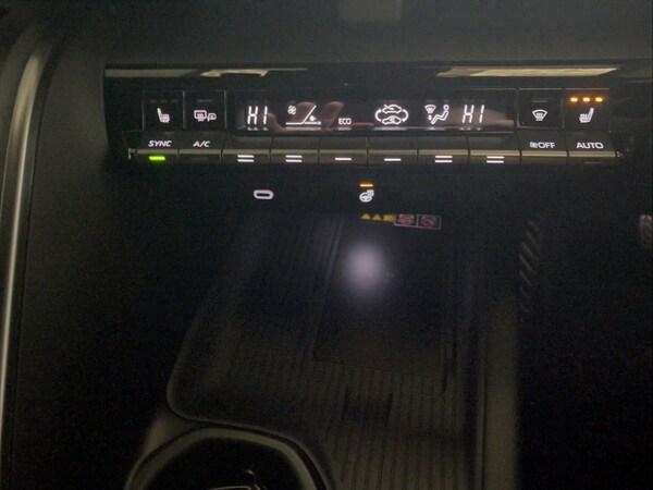 Used Toyota C-HR 2024 for sale - 75490859: Photo 12