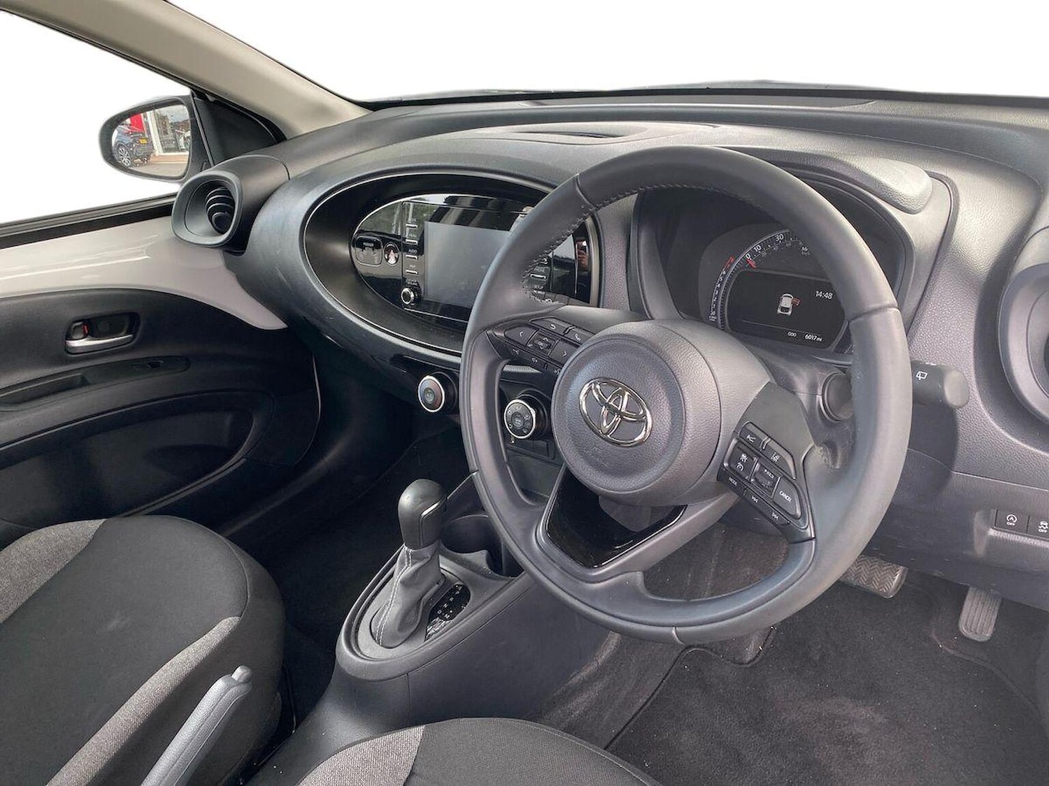 Used Toyota Aygo X 2023 for sale - 75987687: Photo 15