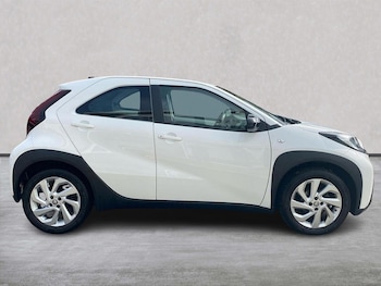 Used Toyota Aygo X 2023 for sale - 75987687: Photo 3
