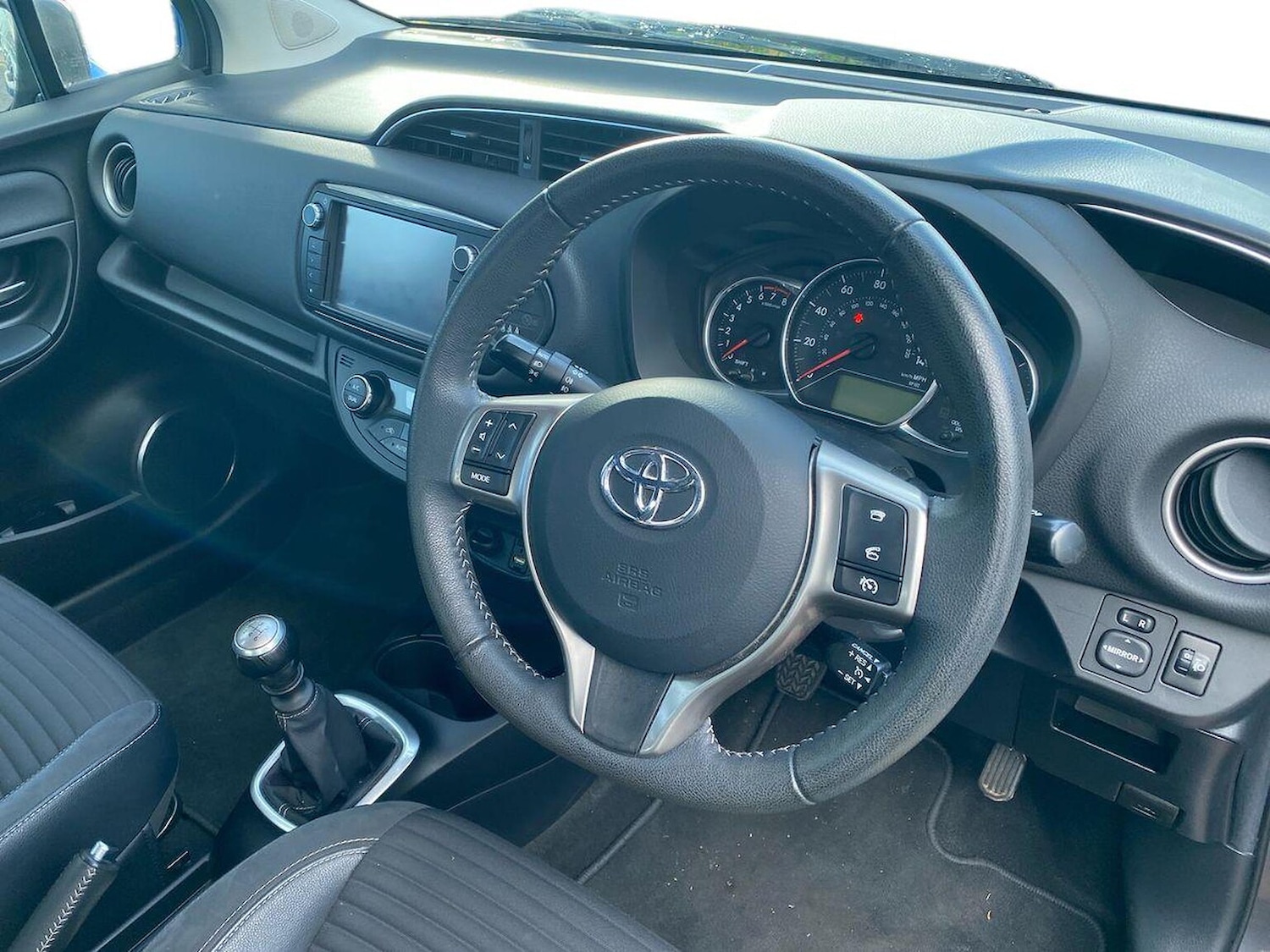 Used Toyota Yaris 2014 for sale - 76392443: Photo 15