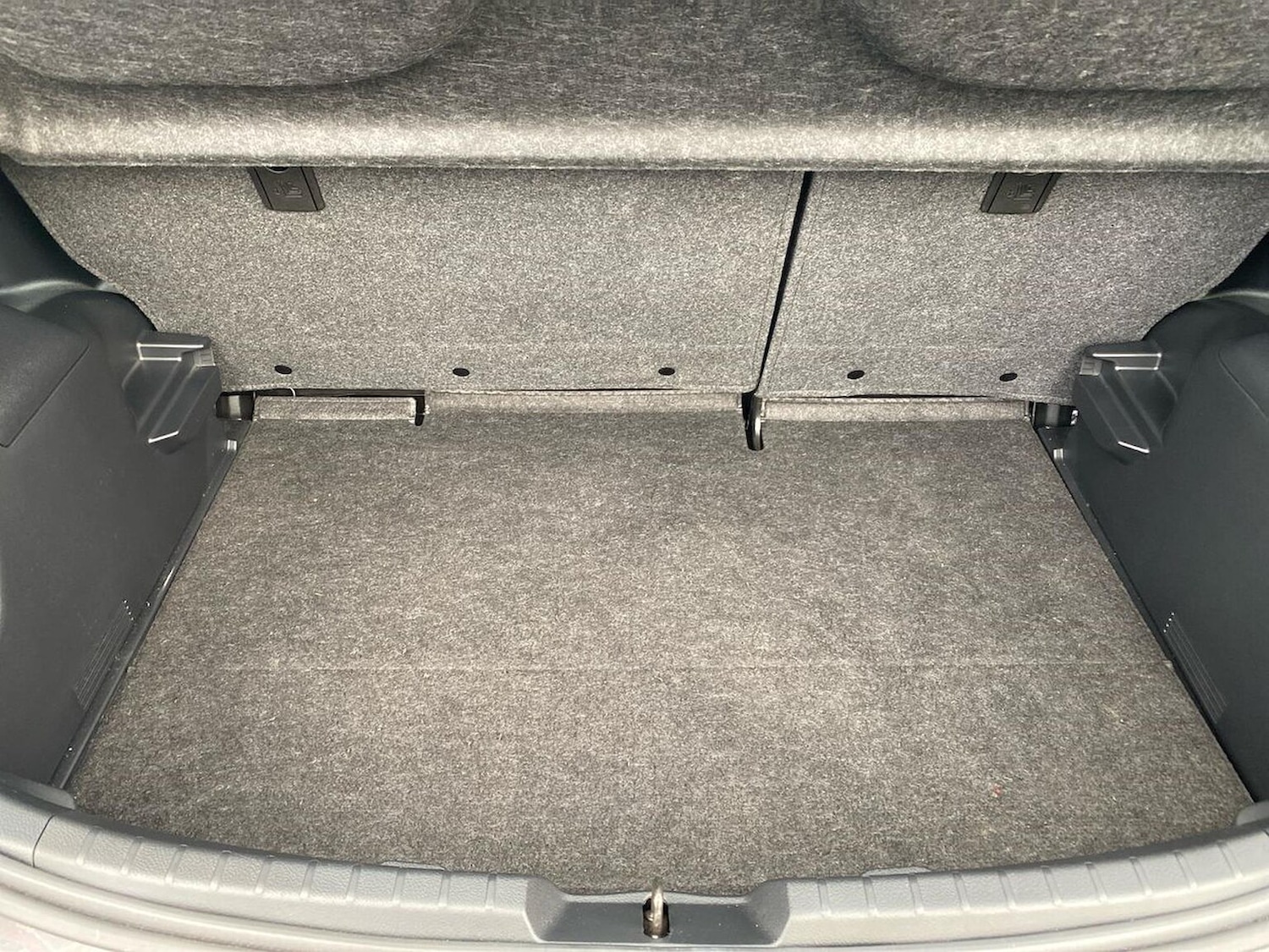 Used Toyota Yaris 2014 for sale - 76392443: Photo 17