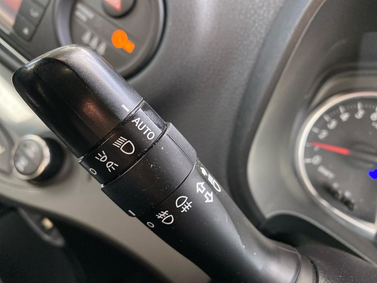 Used Toyota Yaris 2014 for sale - 76392443: Photo 28