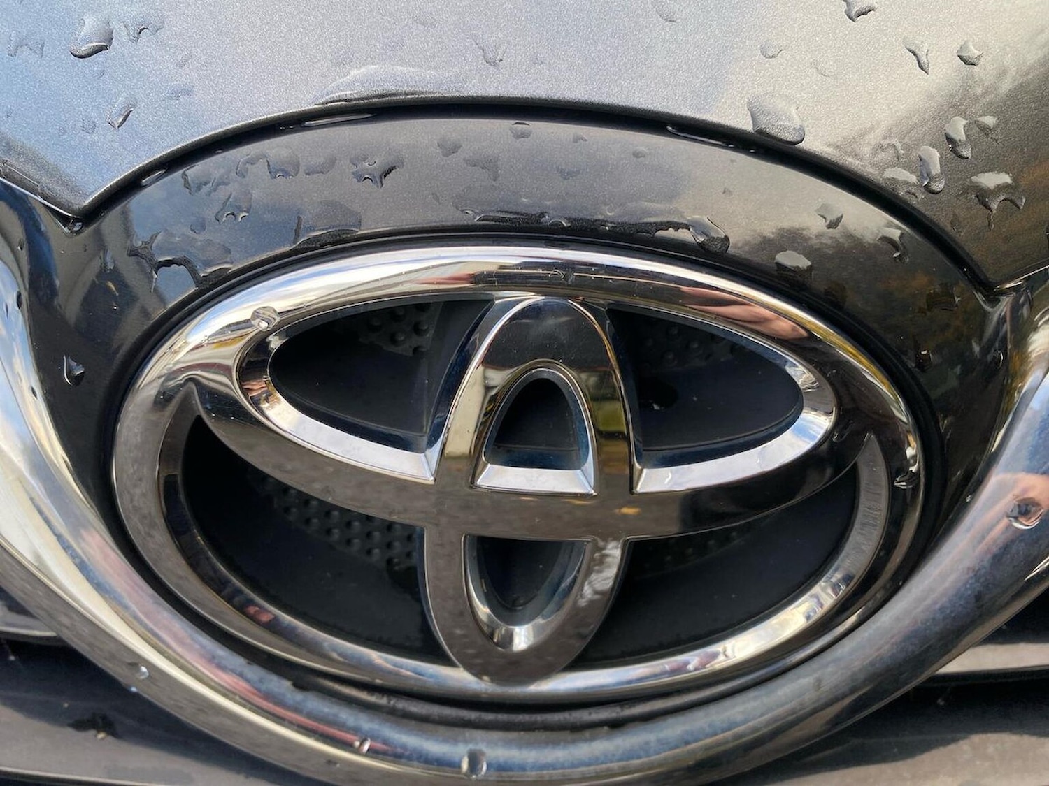 Used Toyota Yaris 2014 for sale - 76392443: Photo 29