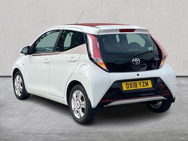 Used Toyota AYGO 2018 for sale - 76198355: Photo 2