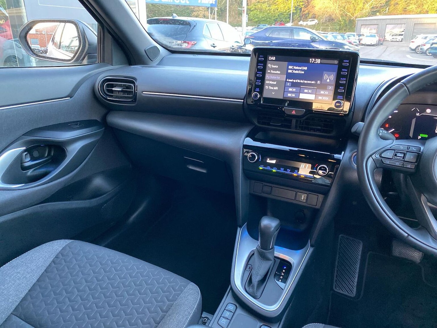 Used Toyota Yaris Cross 2024 for sale - 78053542: Photo 13