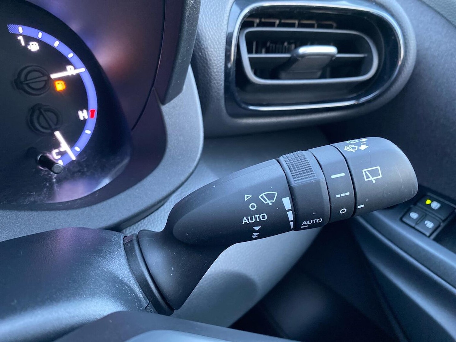 Used Toyota Yaris Cross 2024 for sale - 78053542: Photo 26