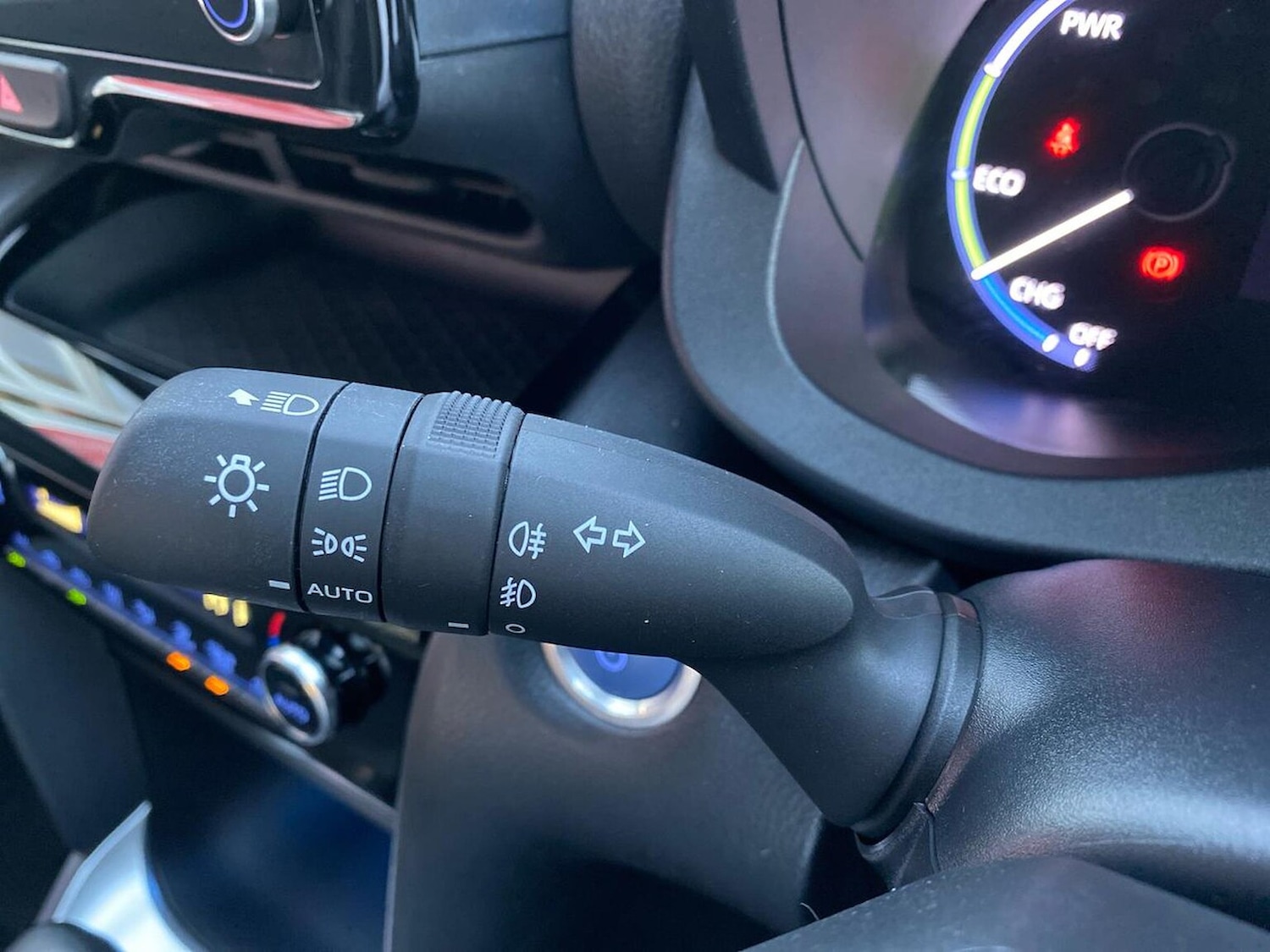 Used Toyota Yaris Cross 2024 for sale - 78053542: Photo 27