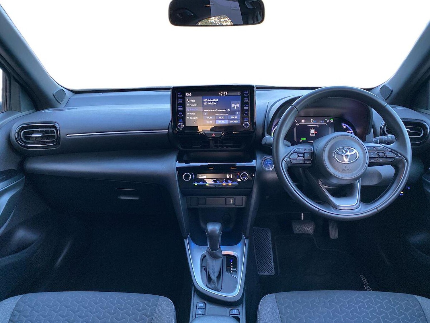 Used Toyota Yaris Cross 2024 for sale - 78053542: Photo 8