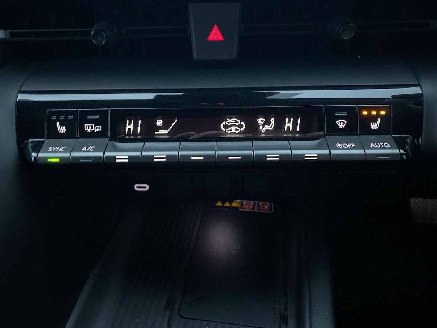 Used Toyota C-HR 2025 for sale - 76884998: Photo 12