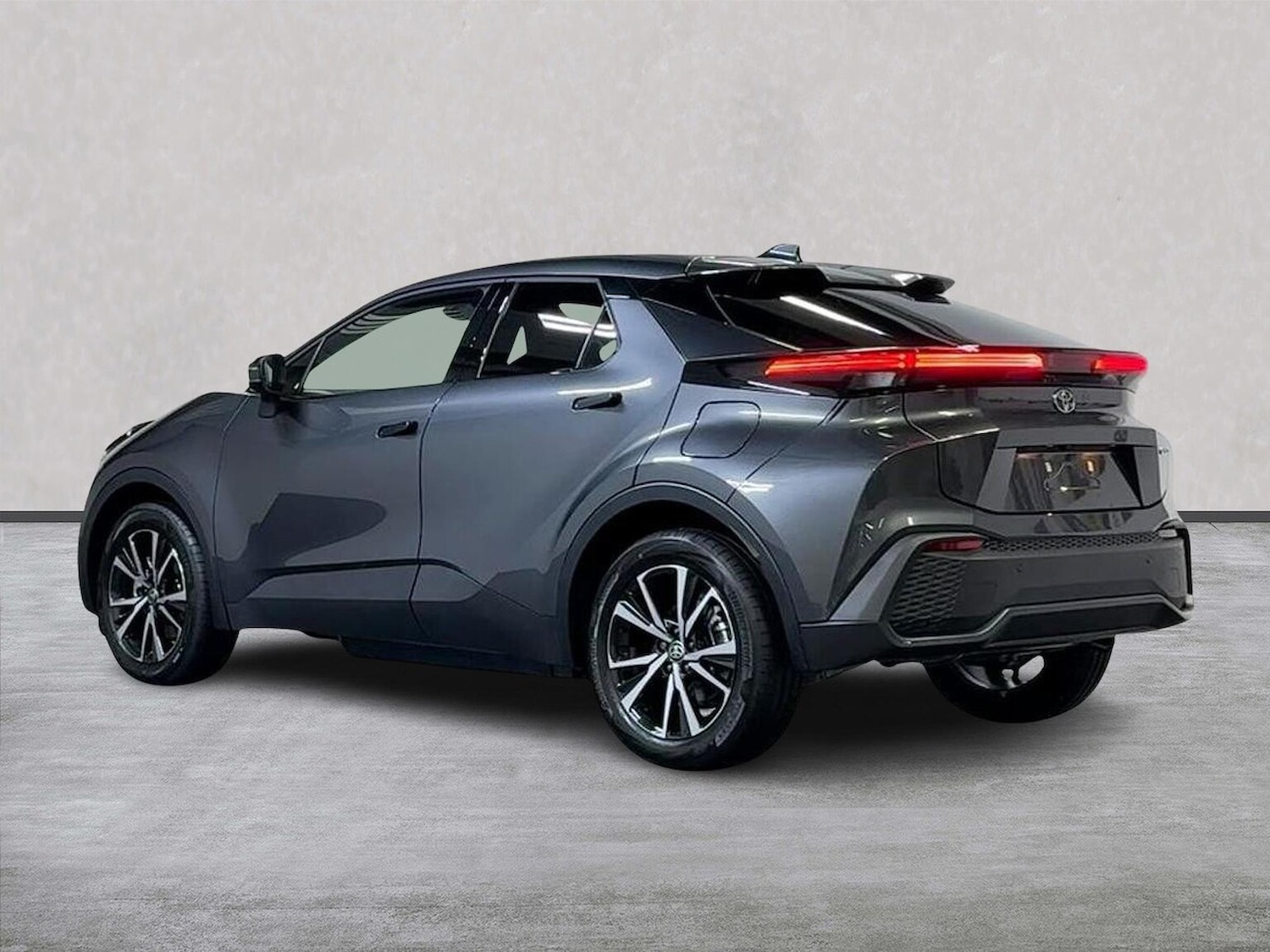 Used Toyota C-HR 2025 for sale - 76884998: Photo 2